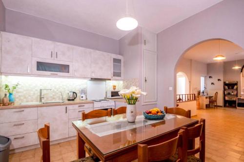 Margarites House | DM-Discover Margarites Home