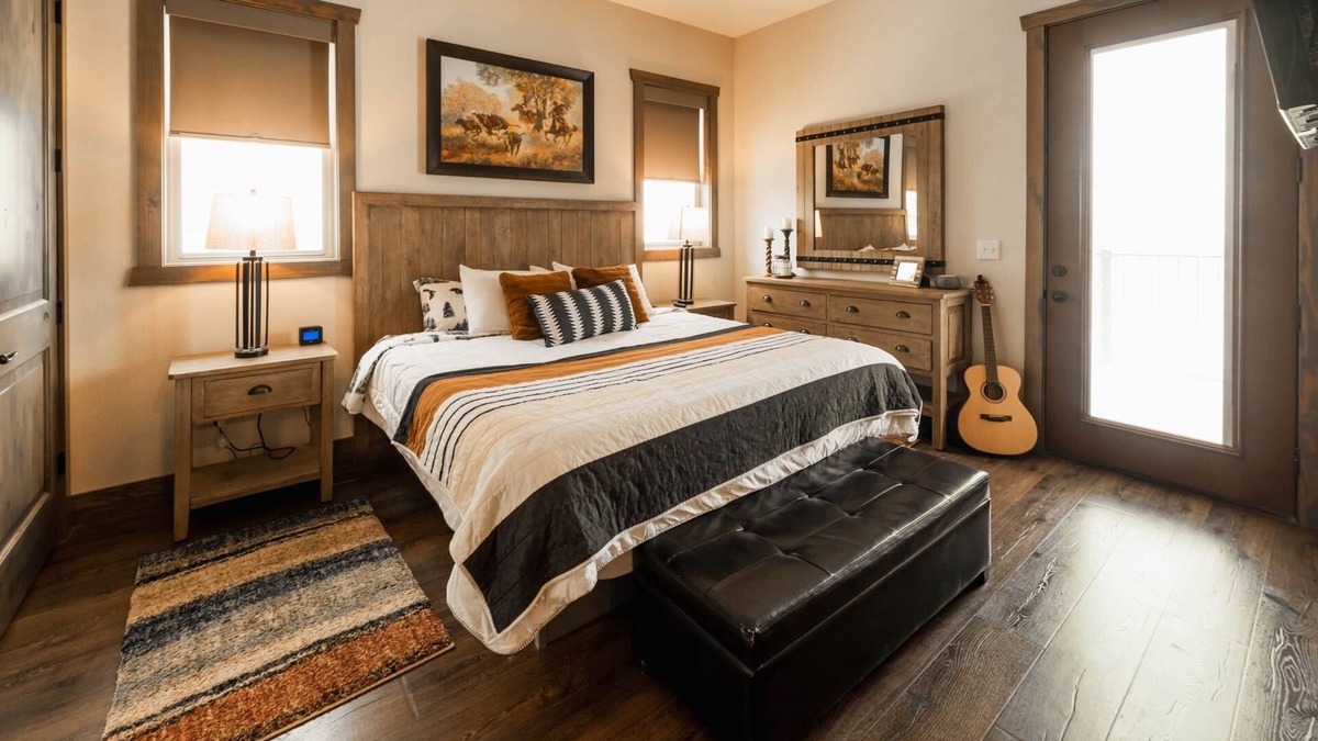 Preston House | DMR Cabin 1 | Two-Level | Game Room | Max Capacity 17
