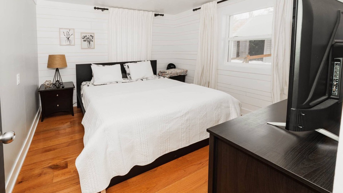Preston House | DMR Ranch House | 3-Levels | Max Capacity 12