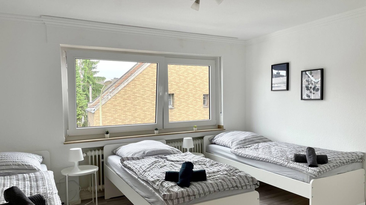 Lendersdorf Apartment | Dn02 Ferienwohnung, 70qm, 2 Schlafzimmer, 1 Wohn- /schlafraum, Max. 6 Personen