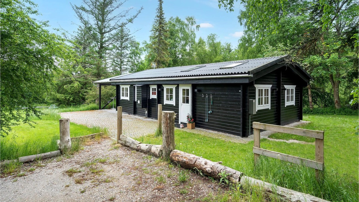Hornbaek House | Do you dream of a wooden house in the middle of nature and near beautiful sandy beaches? Then this v