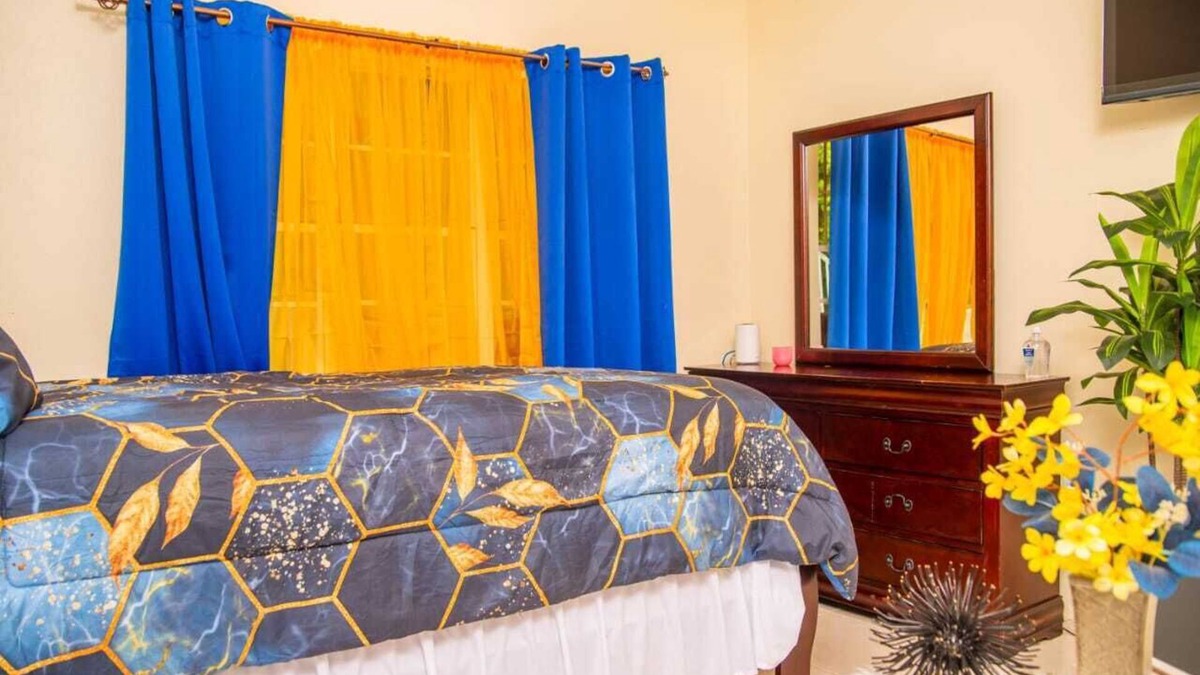 Saint Peter Parish Apartment | Doc's Paradise Blue Apartment