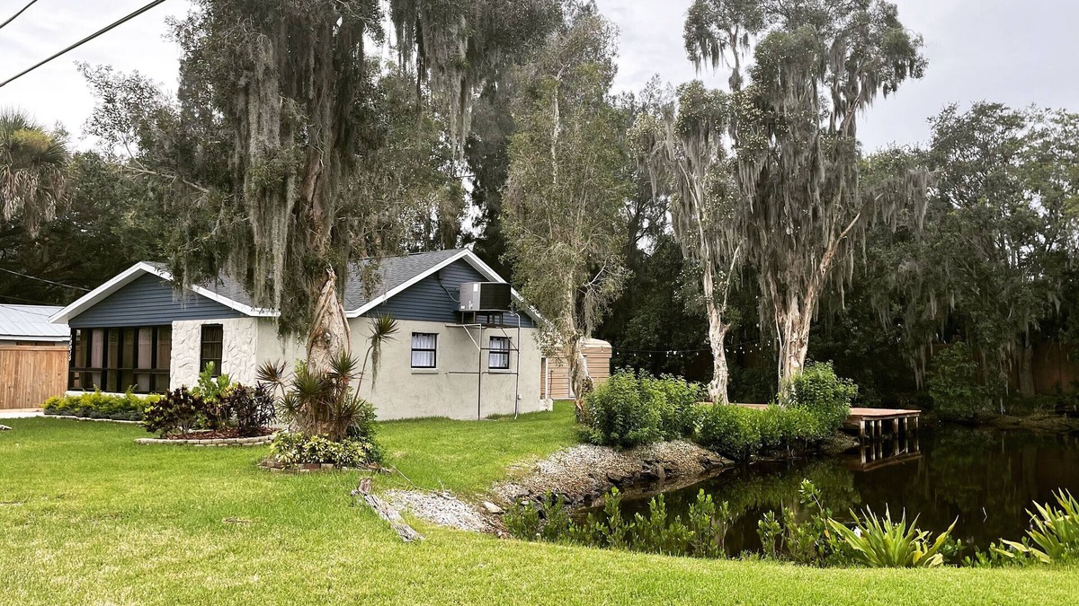Gibsonton House | Dock Holliday