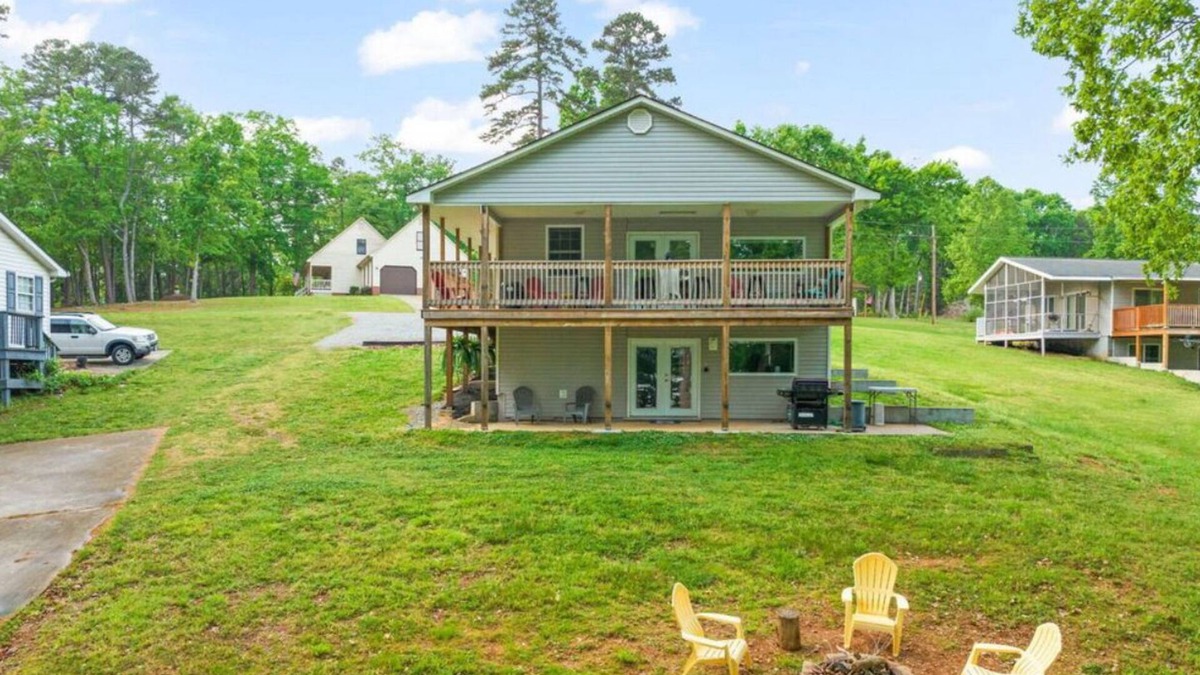 Clarksville House | Dockside Dreamz #2 w/beach and dock - Close to Clarksville and Bluestone launch