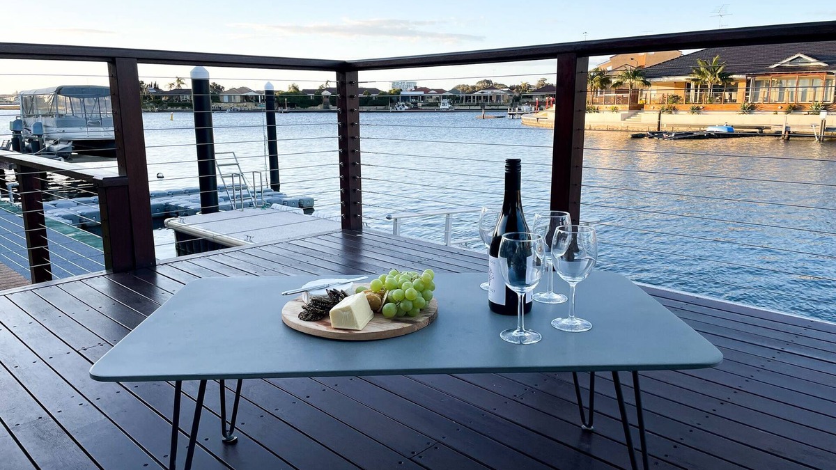 Dudley Park House | Dockside on Mandurah Canals