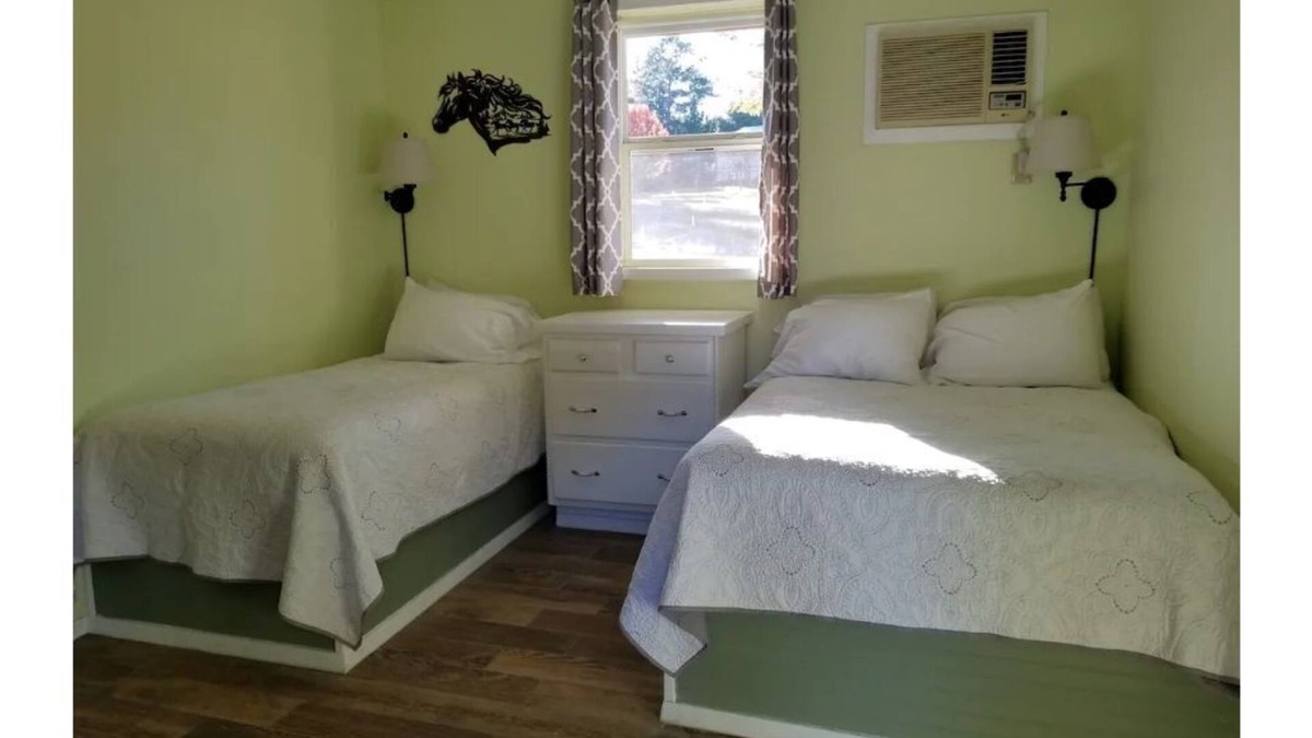 Pennington Apartment | " Doctor's Office" at Oak Arbor