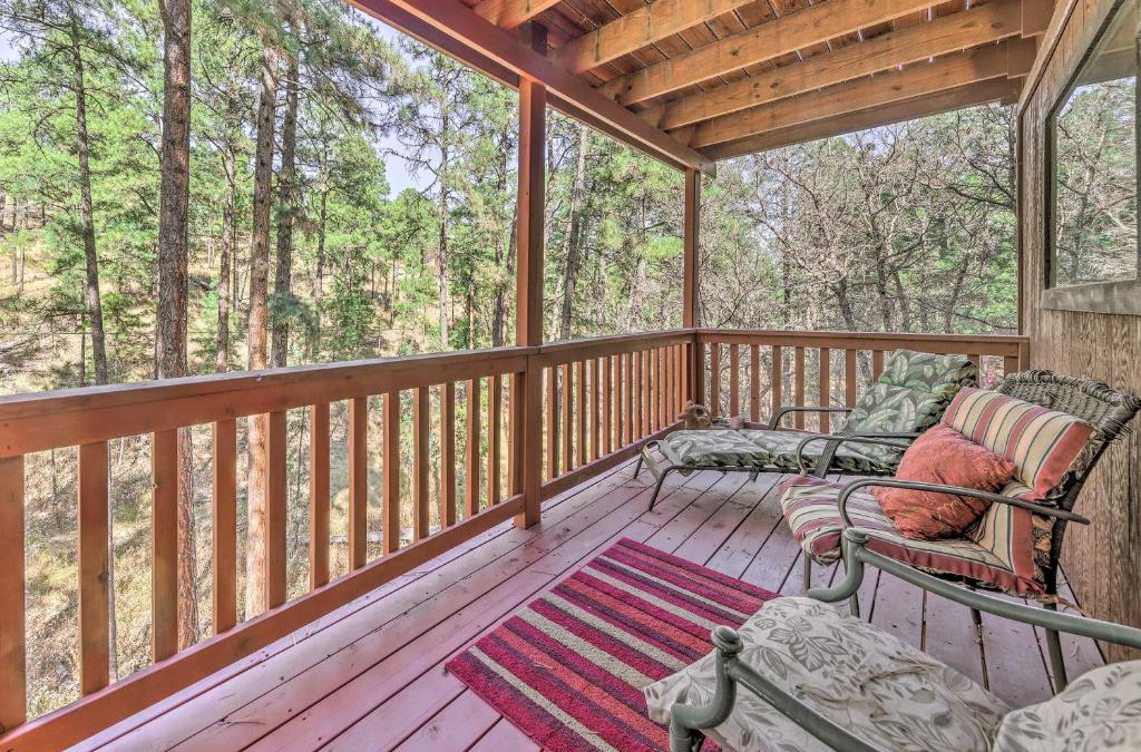 Alto House | Dog-Friendly Alto Escape with Hot Tub and Foosball!