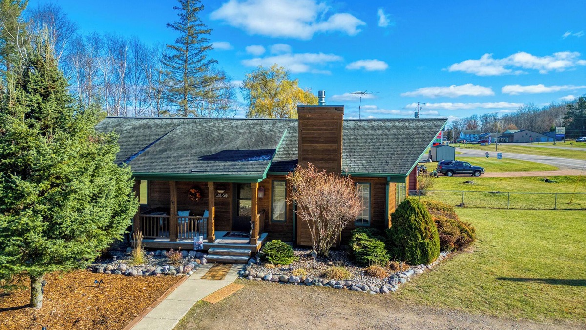 Lakewood Cabin | Dog Friendly Cabin in Lakewood. Near ATV Trails!