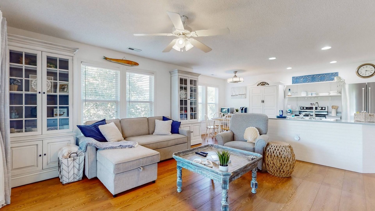 St. James Condo | Dog-friendly condo w/pool, tennis court, & coastal charm for a relaxing getaway
