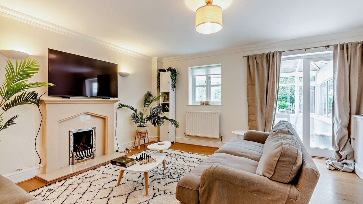 Nailsworth Cottage | Dog friendly Cotswold cottage - 5 Stone Cottage