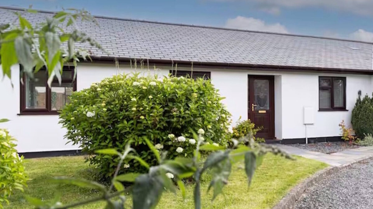 Saint Gennys Cottage | 🐾 Dog-Friendly Cottage Boscastle | Anneth Lowen – North Cornwall