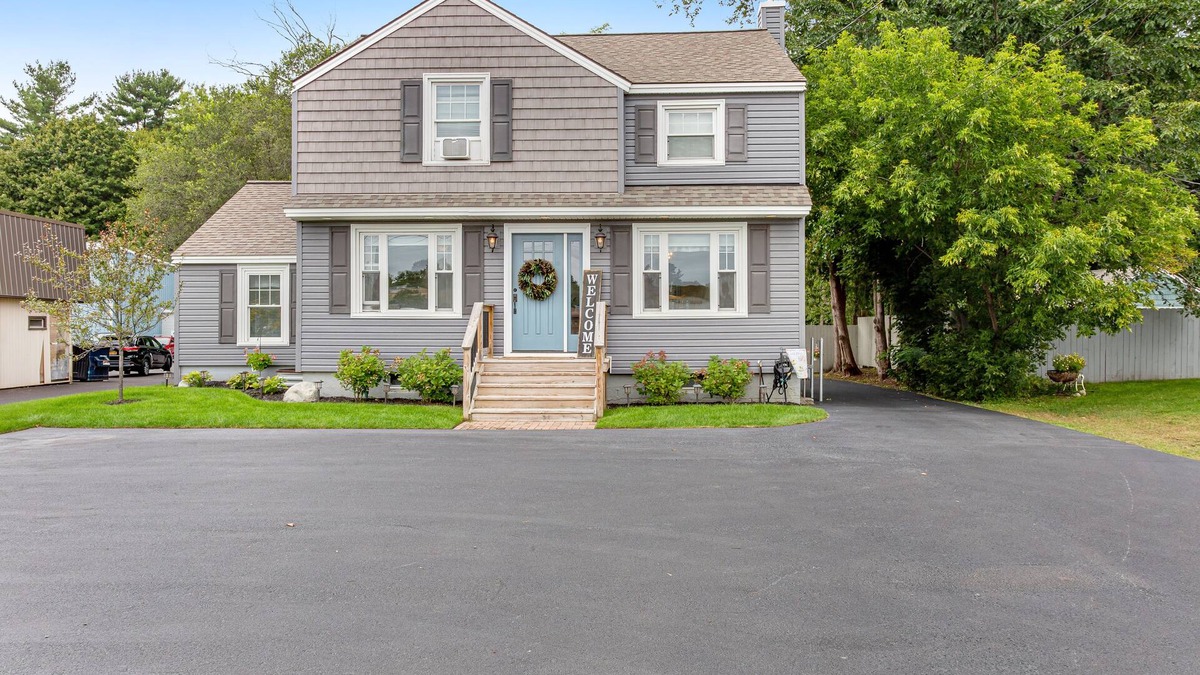 South Glens Falls Apartment | Dog-friendly getaway with firepit & gas grill, great location
