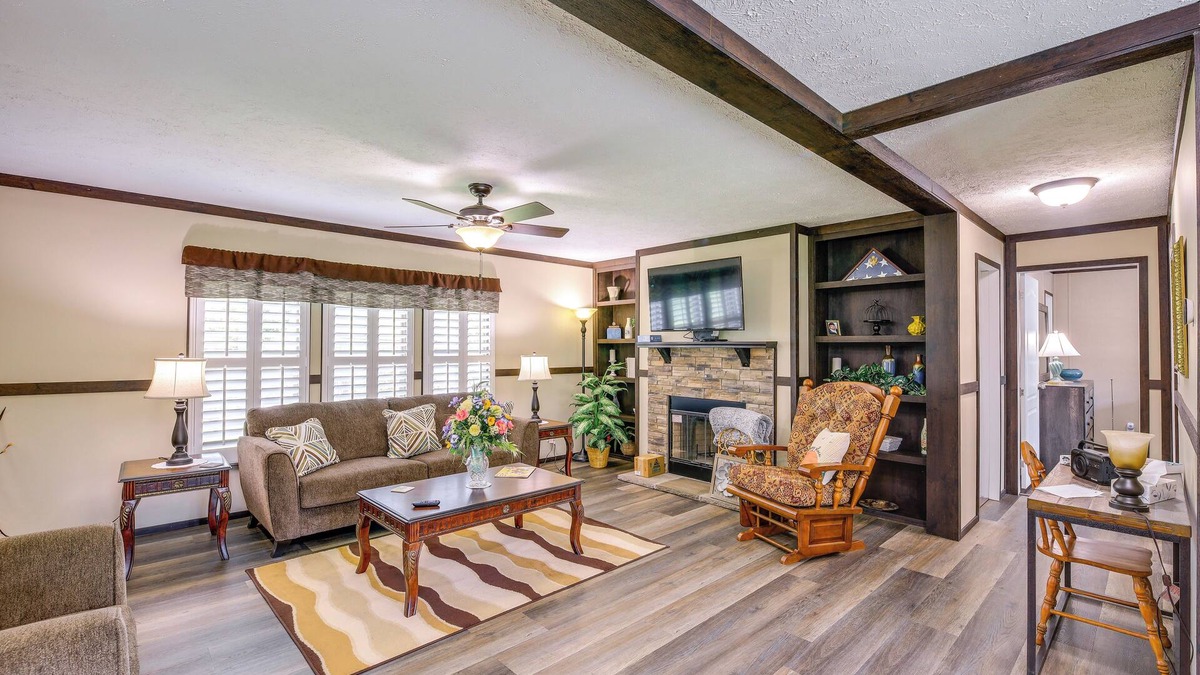 Chilhowie House | Dog-Friendly Home w/Mtn Views in Chilhowie!