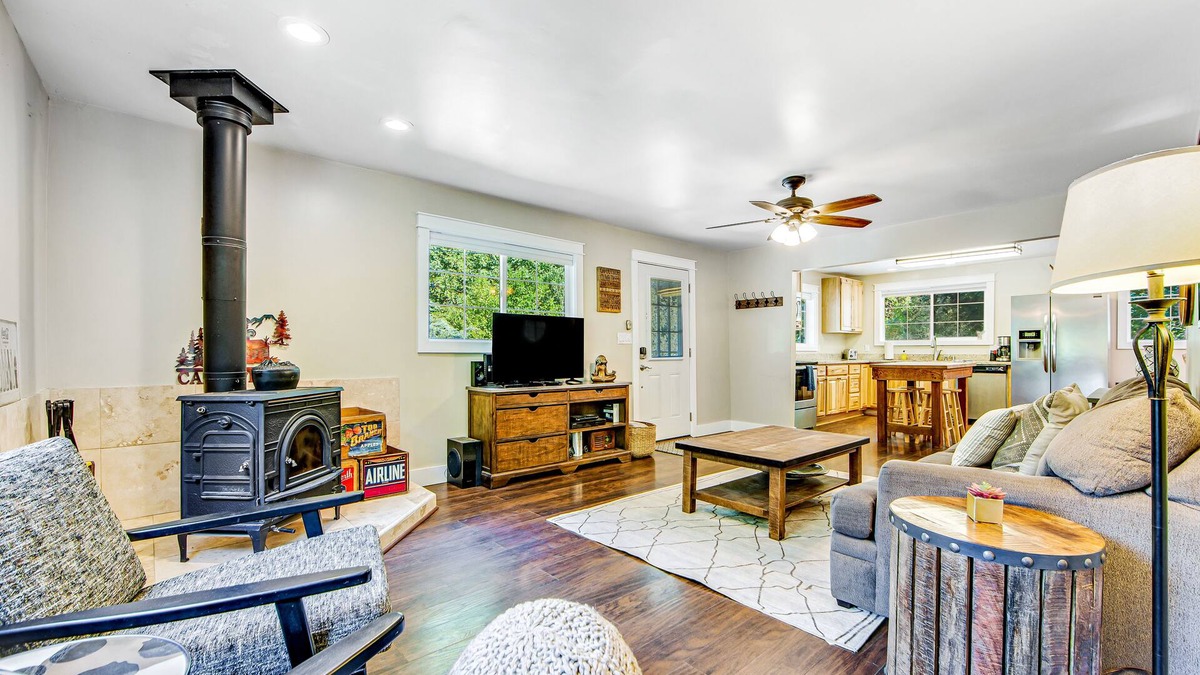 Forestville House | Dog-Friendly Home w/2 Decks, WiFi & W/D - Near Vineyards & Russian River