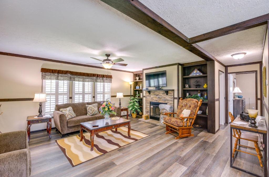 Chilhowie House | Dog-Friendly Home with Mtn Views in Chilhowie!