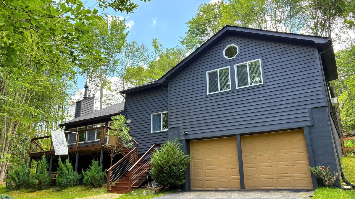 Charter Hills House | Dog-Friendly Mountain Hideaway ✺ Fenced Yard, Fire Pit, 2 Miles to Resort