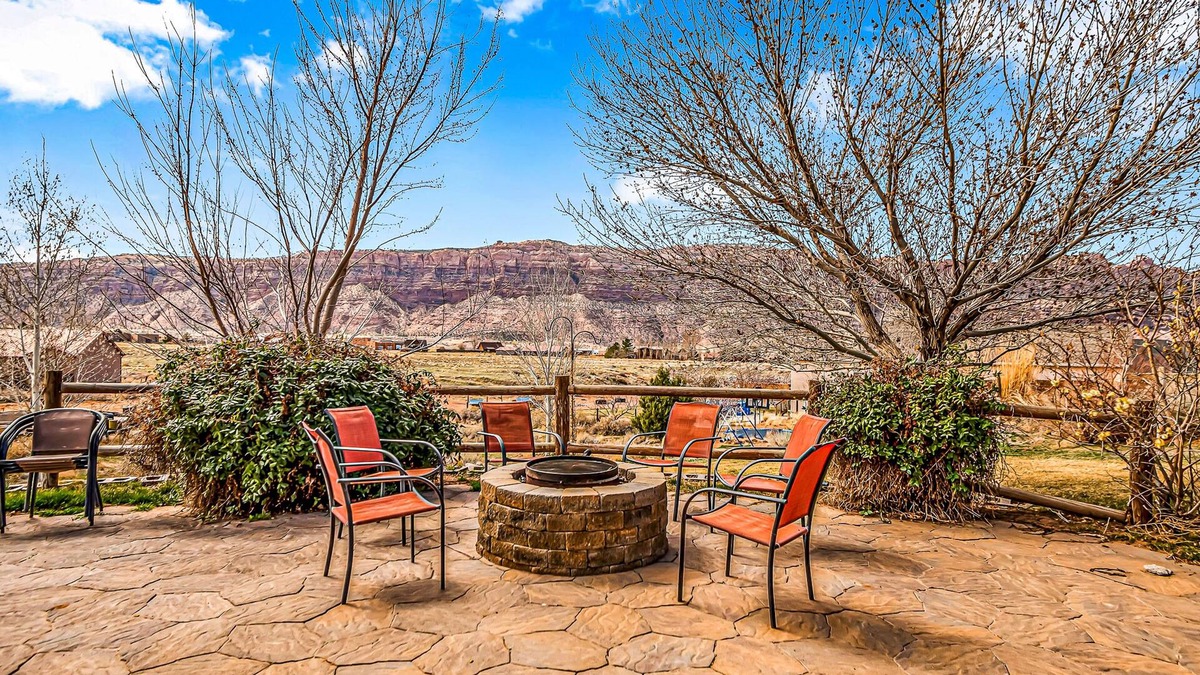 Moab South Valley House | Dog-friendly, mountain view home with private hot tub, central AC, and fireplace