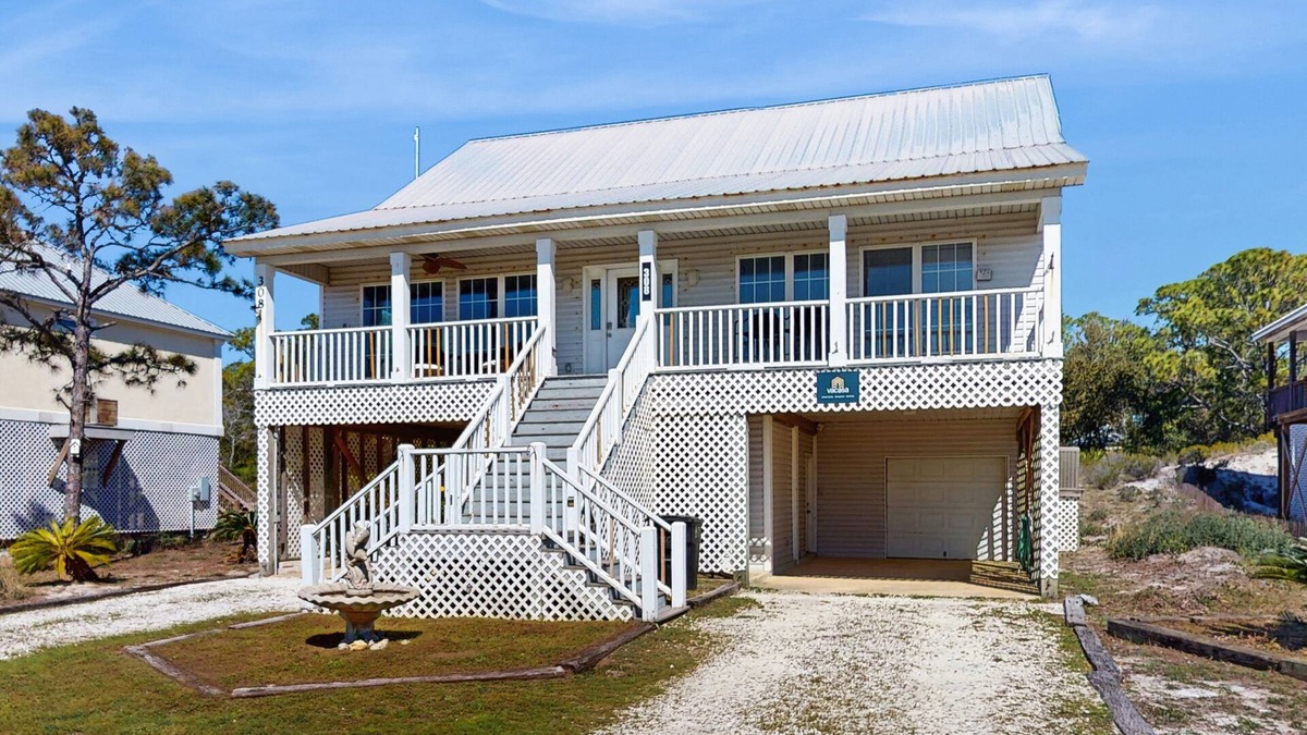 Audubon Place House | Dog-Friendly Oceanside Home w/Free WiFi, Central AC, Private W/D, Balcony
