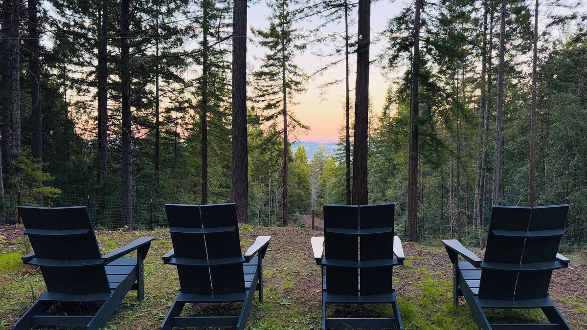 Philo House | Dog-friendly Ridgetop Home - a retreat in Elk 15 minutes from Anderson Valley