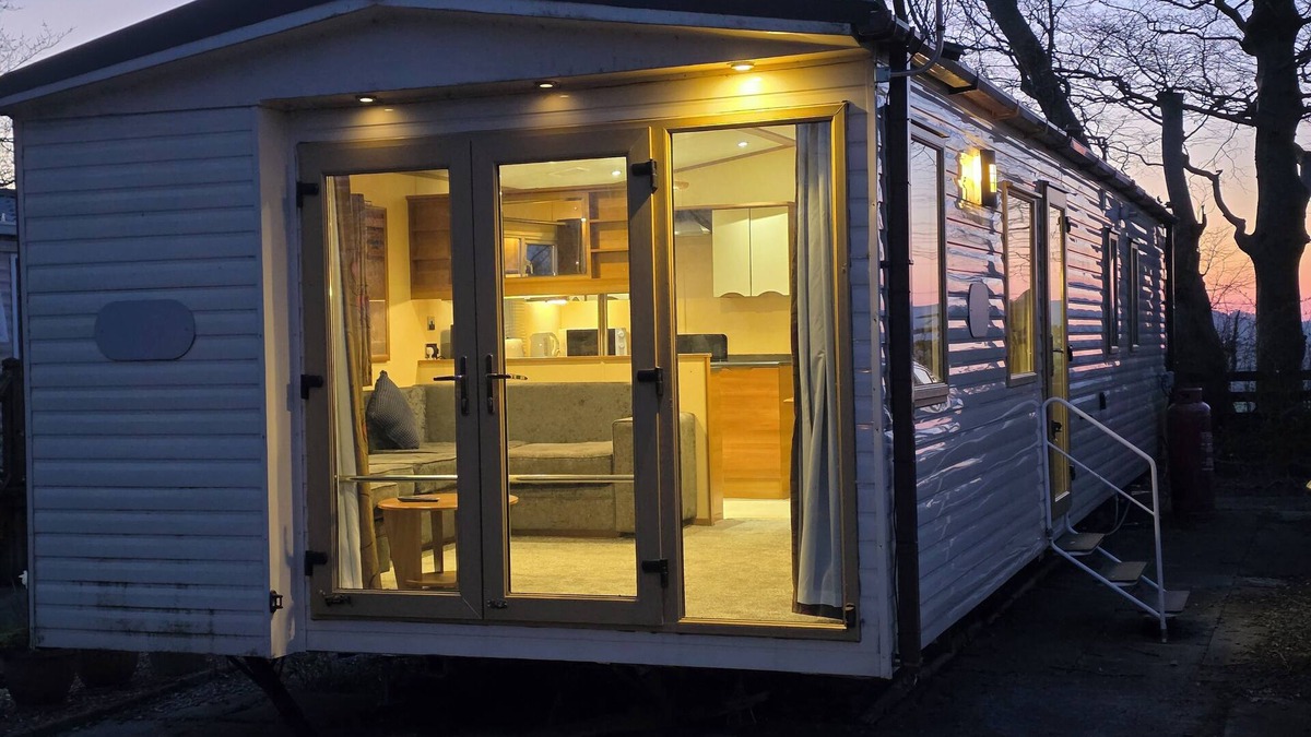 Longridge House | Dog friendly spacious 3 bedroom caravan in Ribble Valley