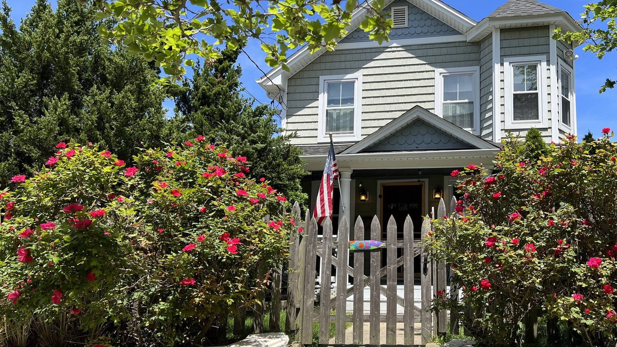 Asbury Park Cottage | Dog friendly! Steps to the beach, boardwalk and town!