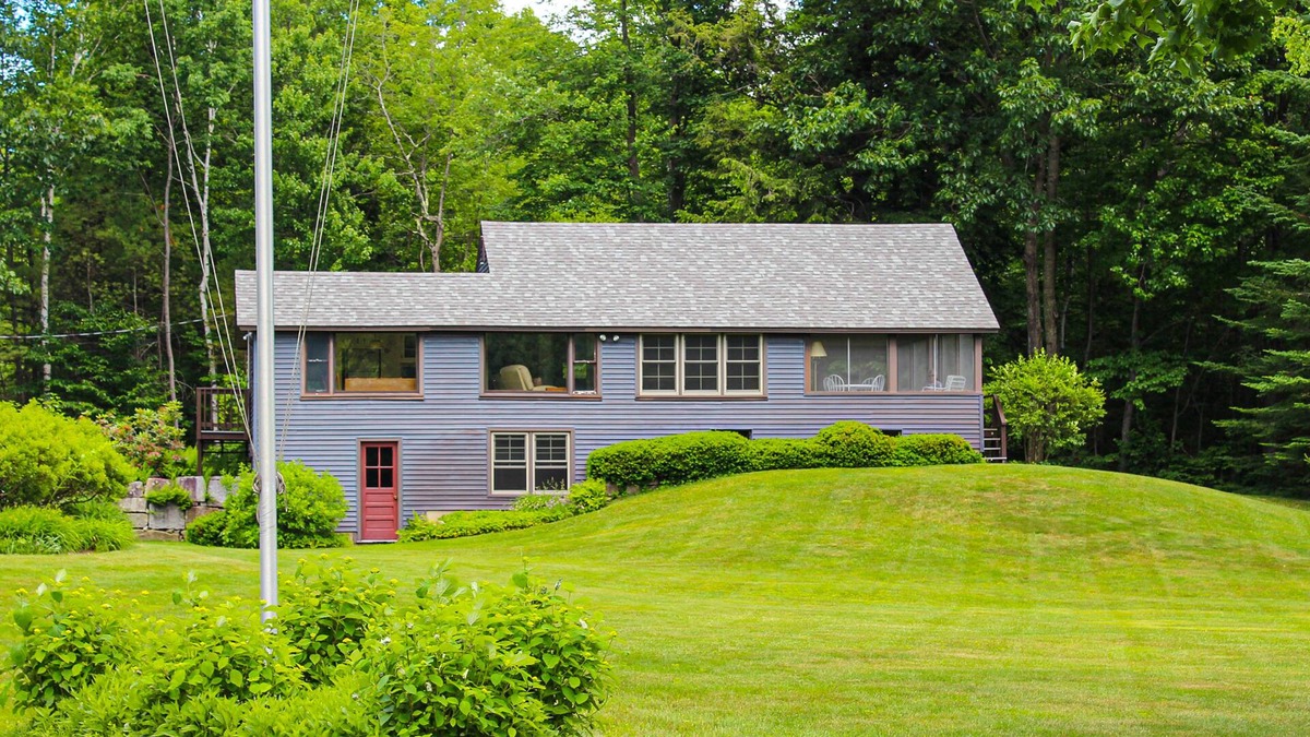Moultonborough Cottage | Dog-friendly waterfront cottage with private dock, community beach, grill, W/D