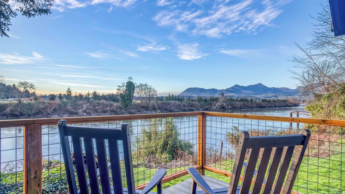 Nehalem House | Dog OK, Riverview, Beach Nearby, Fire Pit