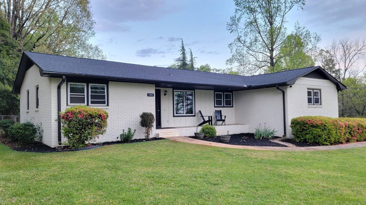 Duncan House | Dogwood private secluded 3Br Duncan home
