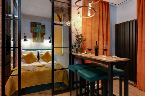 Mlyniska Apartment | DOKI Living & Foodhall by Downtown Apartments