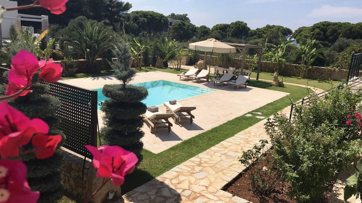 Svoronata House | Dolce Vita West