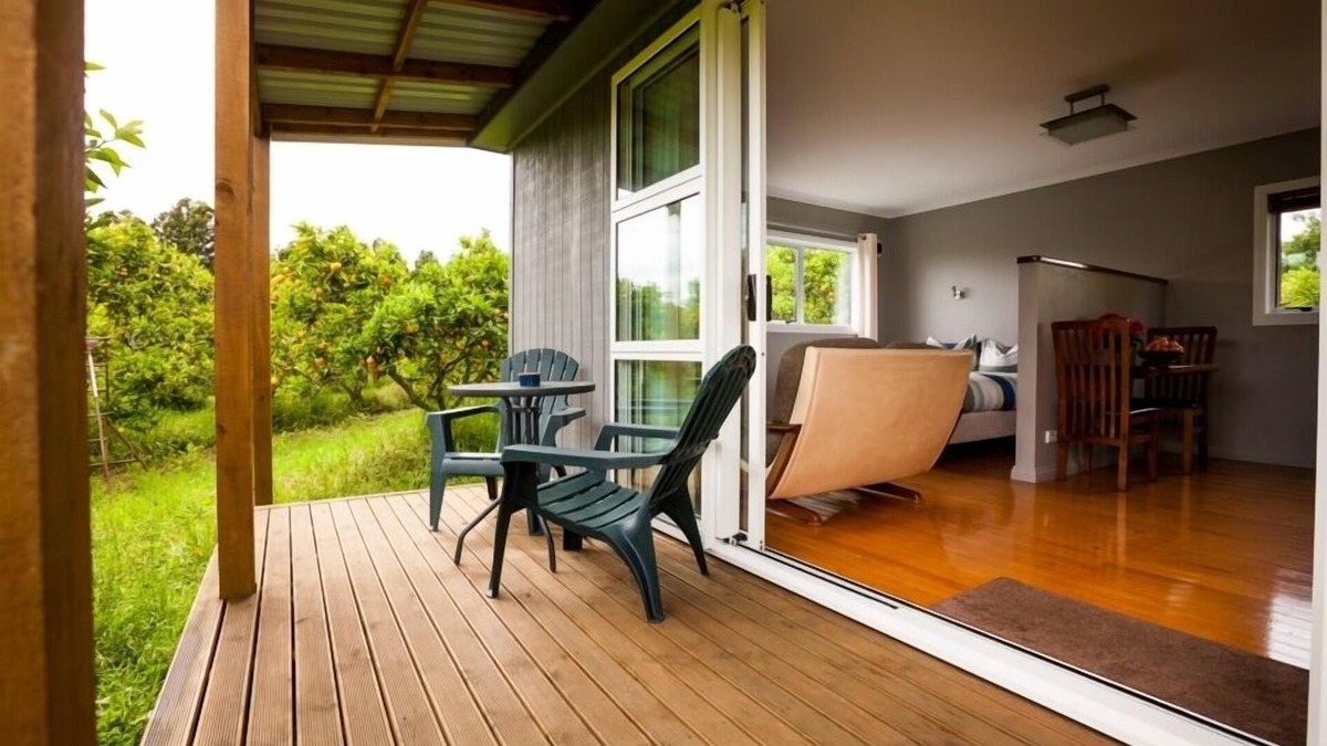 Kerikeri Cottage | DoLittle Cottage on organic citrus orchard, farm animals, pool, total bliss