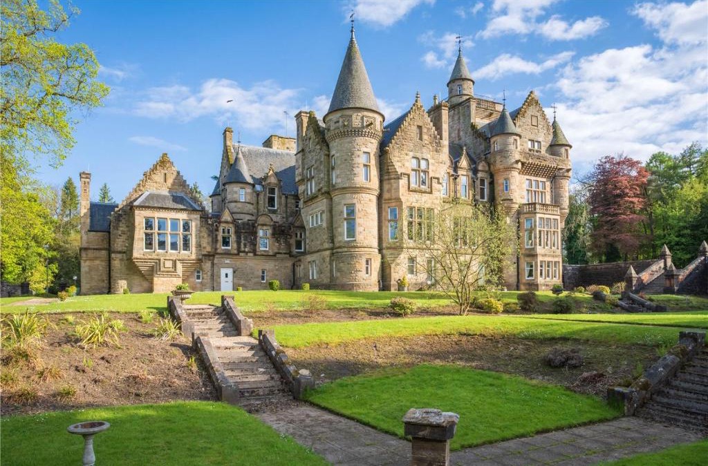Dollar Apartment | DOLLARBEG CASTLE - The Tower - Luxury Apartment