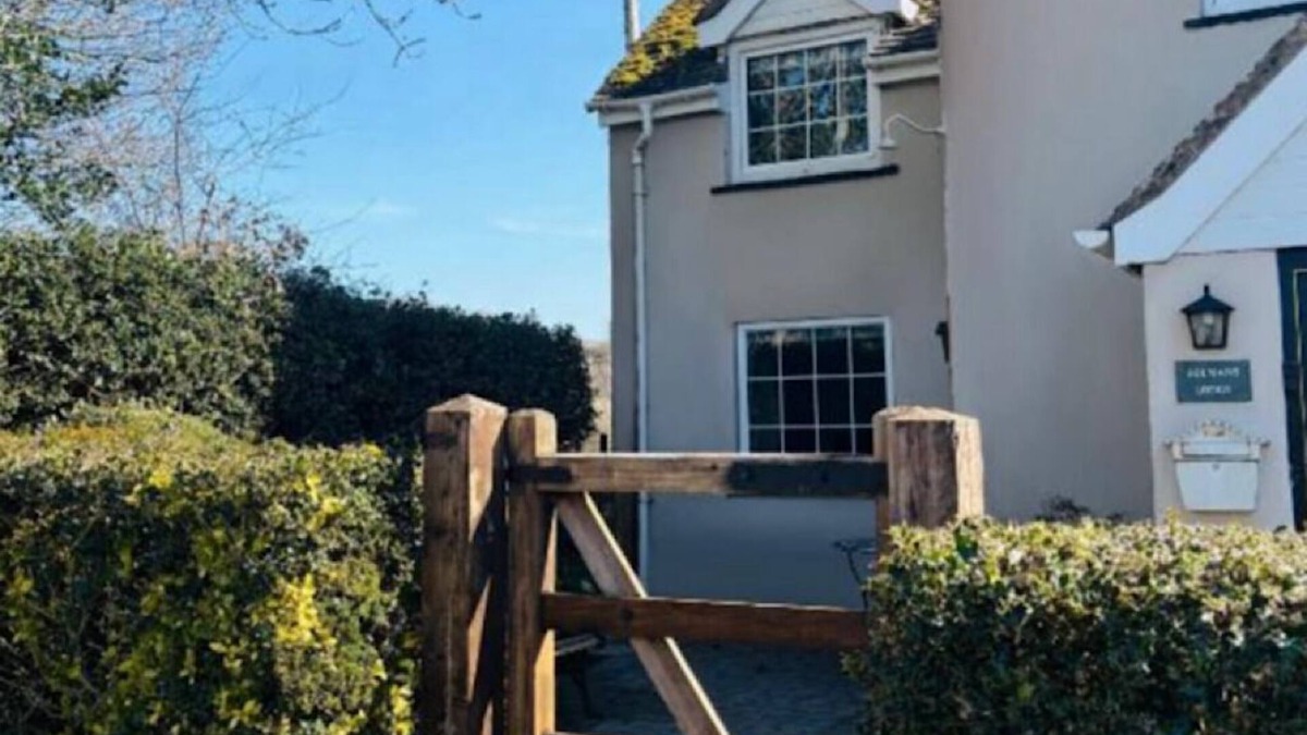 Lytchett Matravers Apartment | Dolmans Retreat