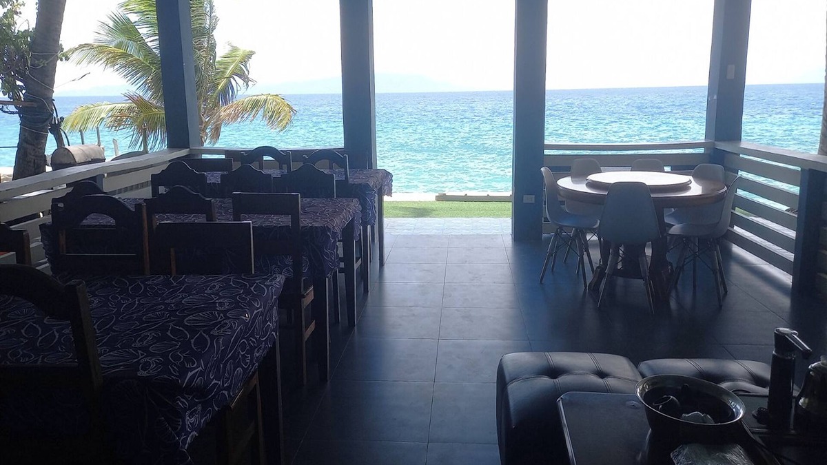 Abra de Ilog Hotel | Dolphin Bay Resort Puerto Galera