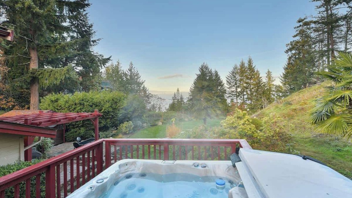 Regional District of Nanaimo House | Dolphin House Summary
