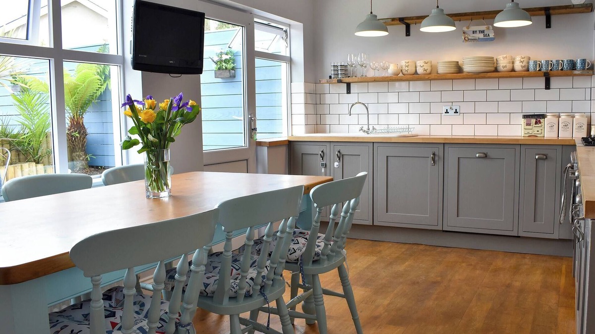 Newlyn Cottage | Dolphin Watch - UK12237