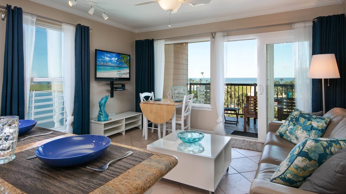 Galveston Condo | DolphinSmile 3 Pools Panorama View! W/D CLEAN!