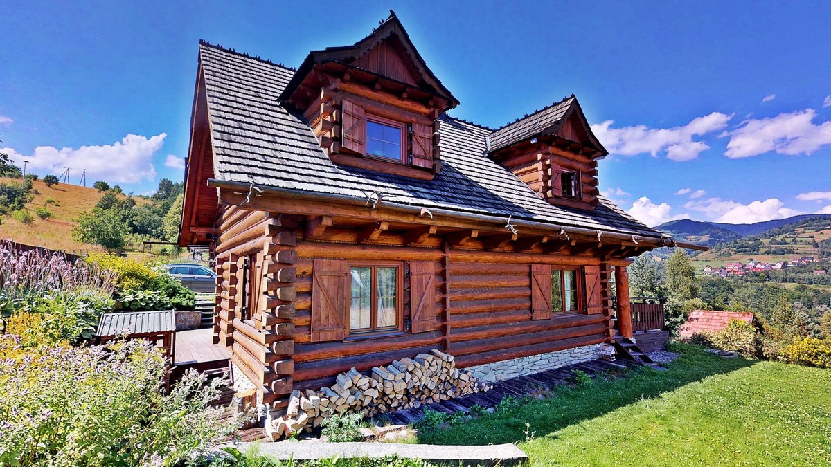 Piwniczna-Zdroj House | DOM Z WIDOKIEM/Wooden and cozy house for 13 in the middle of polish mountains!