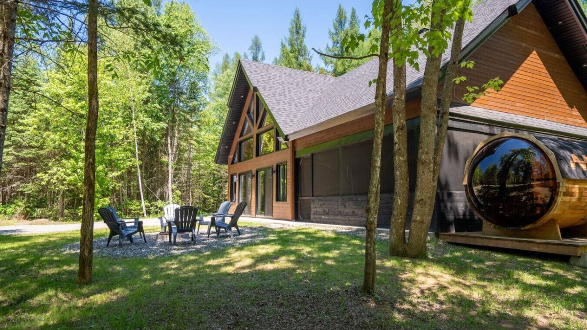 Matawinie Regional County Municipality House | Domaine des Pins |Beach |HotTub & Sauna| 4 Chalets
