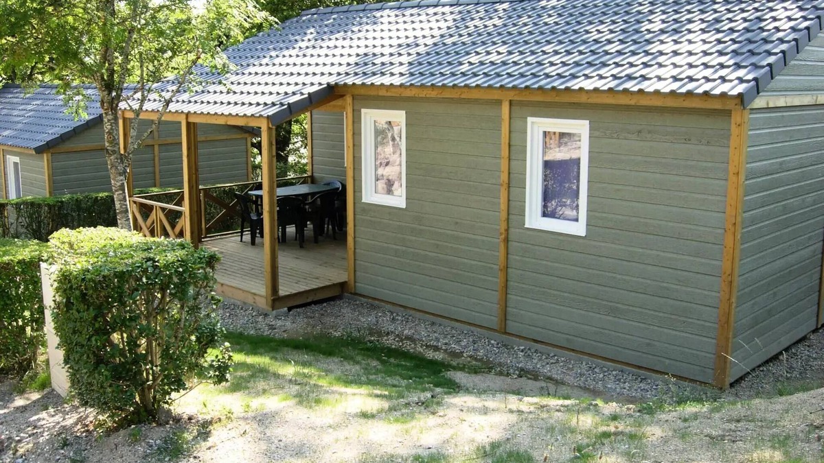 Saint-Symphorien-de-Thenieres Ski Chalet | Domaine Relais du Lac * - Chalet 3 bedrooms 6 people