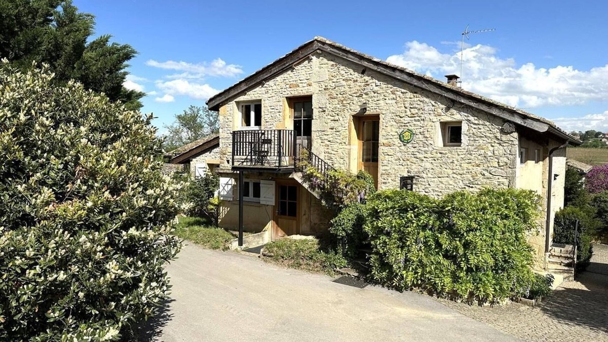 Les Echets House | Domaine Albert - POMMIERS