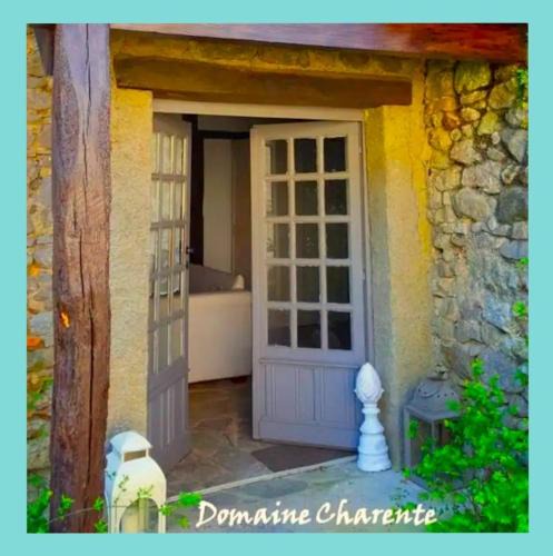 Mazieres Bed & Breakfast | Domaine Charente Glamping Familyroom Le Jardin with external toilet & shower house & outdoor kitchen