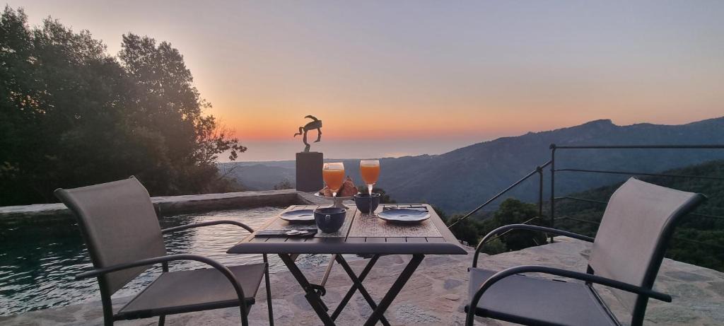Porri Bed & Breakfast | Domaine COLONNA SANTINI ,Chambre d hôtes Piscine, sauna, spa