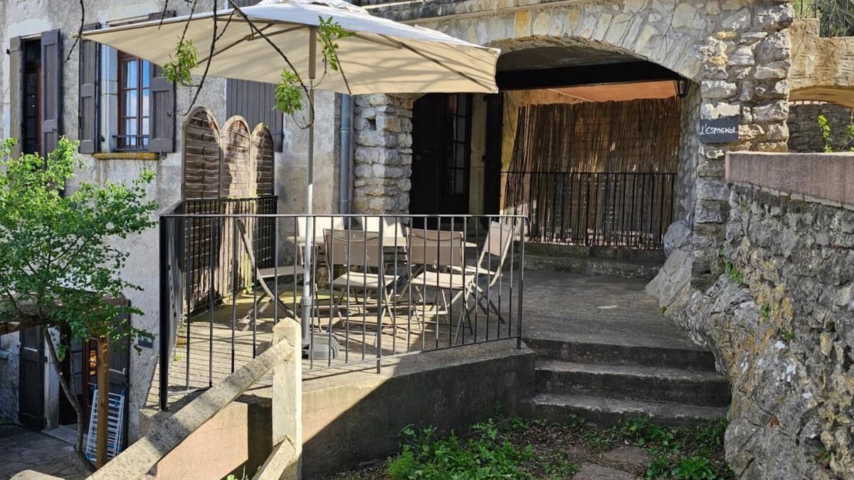 Sauve Apartment | Domaine de Bagard - Gîte l'ESPAGNOL 66m² 4/8 pers Terrace