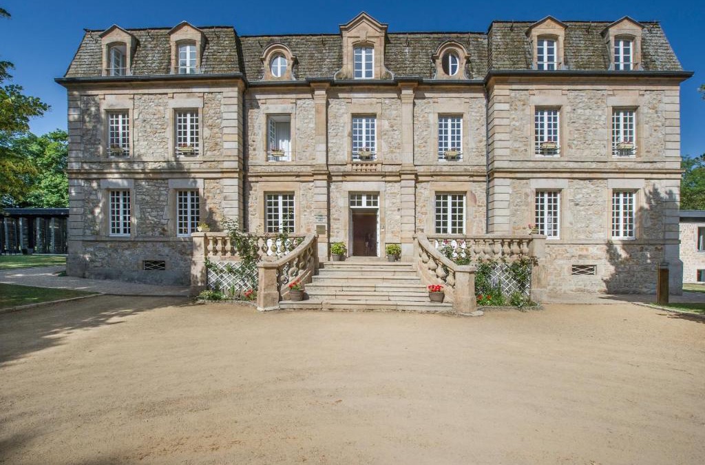 Langogne Hotel | Domaine De Barres