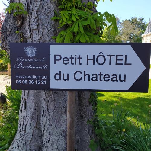 Paluel Hotel | Domaine de Bertheauville