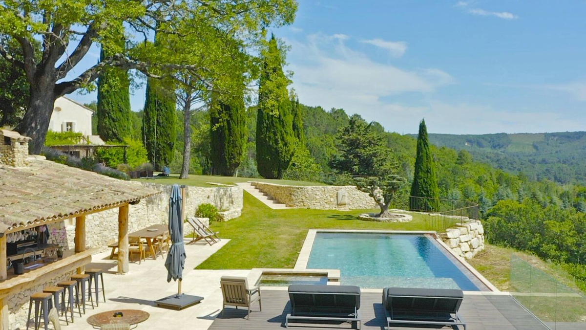 Allan House | Domaine de Fontvieille swimming pool spa natural luxury