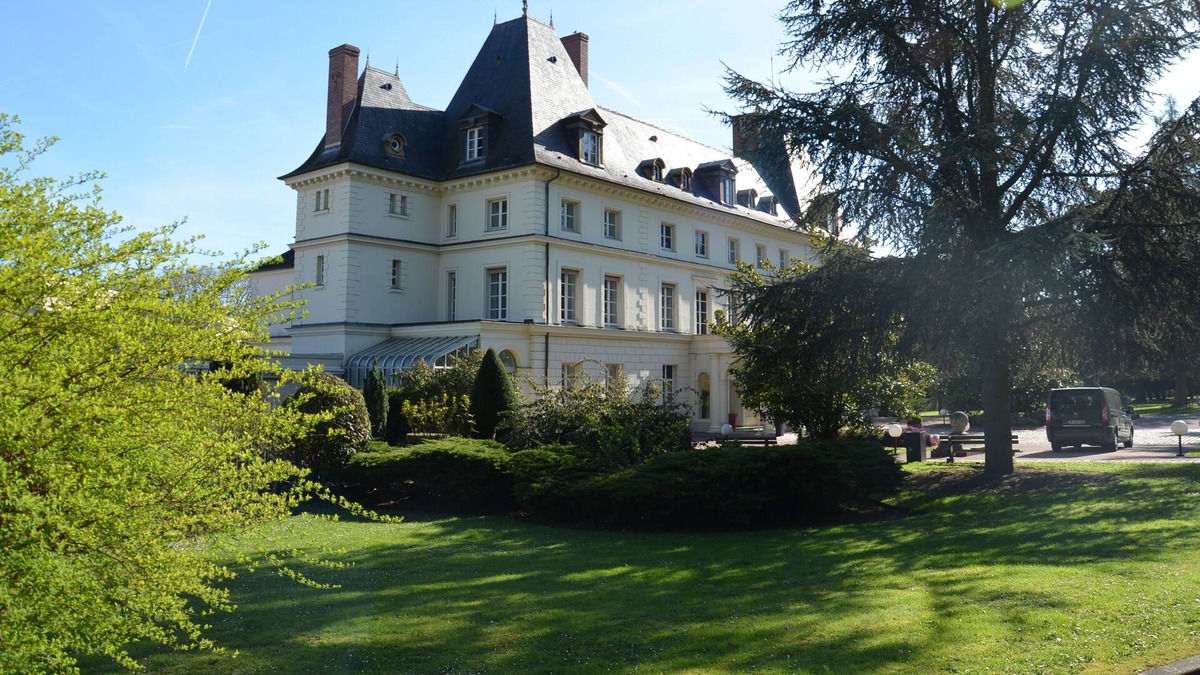 Bouray-sur-Juine Hotel | Domaine de Frémigny