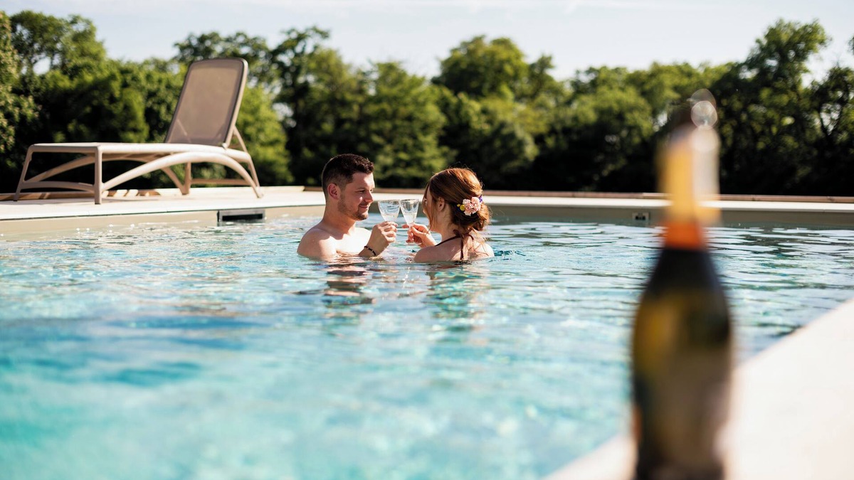 Liguge Hotel | Domaine de l'Ecorcerie