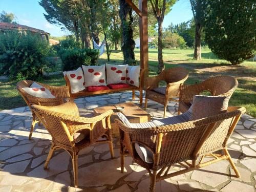 Mortagne-sur-Gironde Bed & Breakfast | Domaine de la gare M - anciennement Logis de La Garenne
